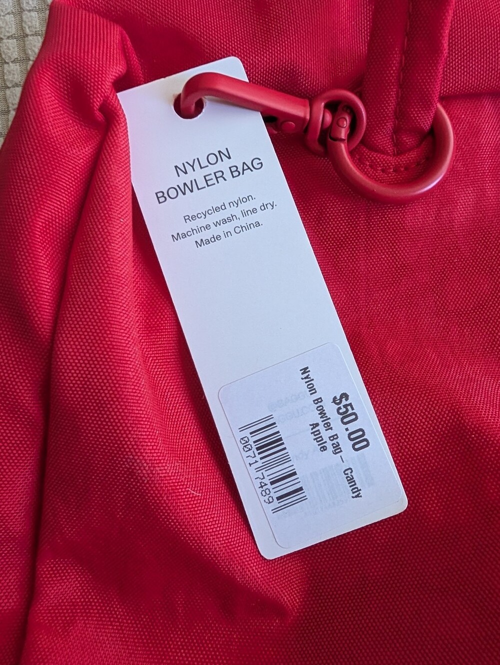 BAGGU Nylon Bowler Shoulder Bag Red Candy Apple Brand New Regular - Picture 3 of 7